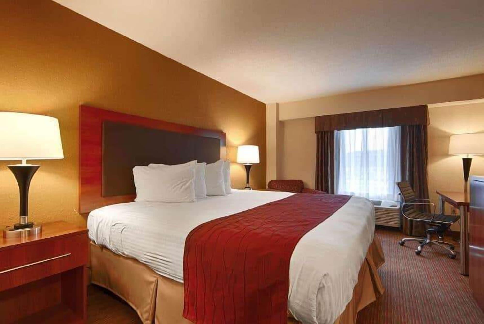 Days Inn By Wyndham Indiana Benjamin Franklin Highway מראה חיצוני תמונה